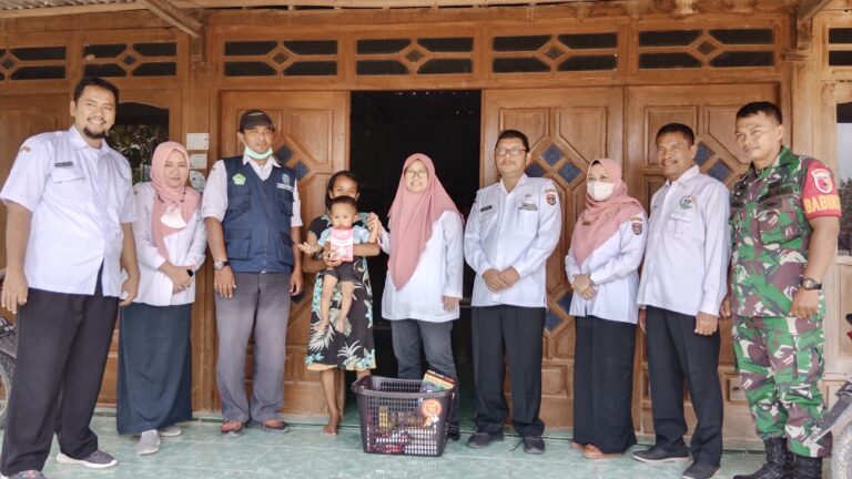 Kunjungan Anak Asuh Dinas Ketahanan Pangan dan Pertanian Kabupaten Ngawi dalam Upaya Pencegahan Stunting di Kecamatan Karanganyar